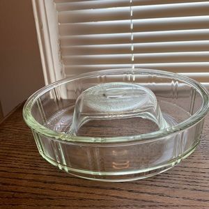 Glassbake Bunt Pan Queen Anne Style Pan